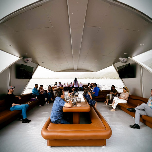 El Perla Catamarán / Misión